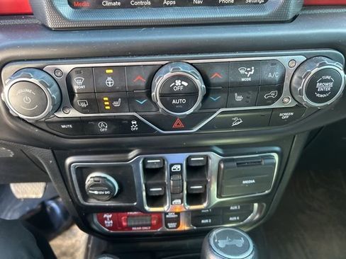 Used 2021 Jeep Wrangler Unlimited Rubicon image 4