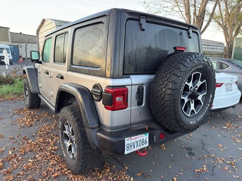 Used 2019 Jeep Wrangler Unlimited Rubicon image 6