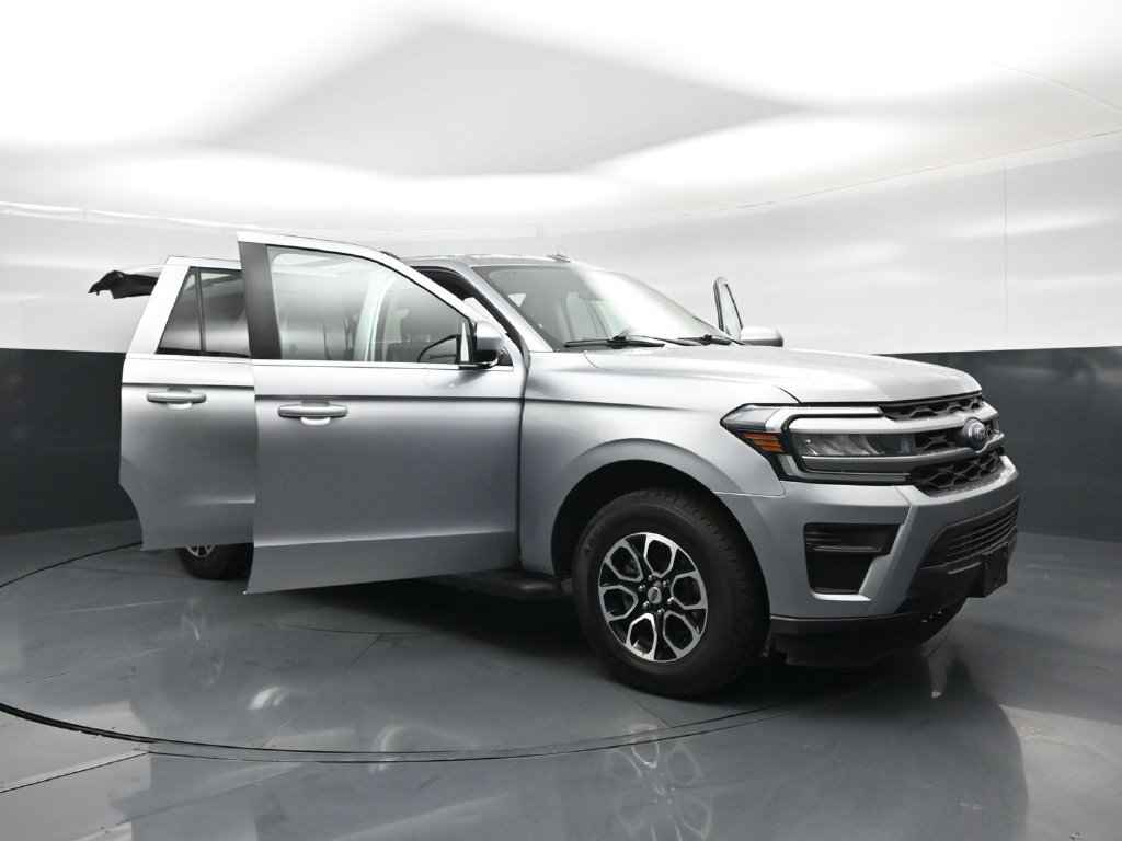Used 2024 Ford Expedition Max XLT AWD/4WD image 34