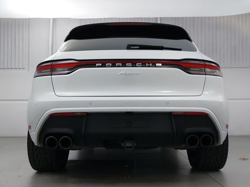 Used 2023 Porsche Macan image 6