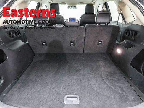 Used 2024 Ford Edge SEL image 9