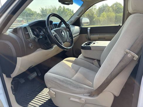 Used 2007 Chevrolet Silverado 1500 LT w/ 1LT Convenience Package RWD image 12