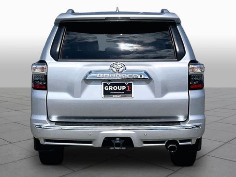 Used 2024 Toyota 4Runner Limited AWD/4WD image 5