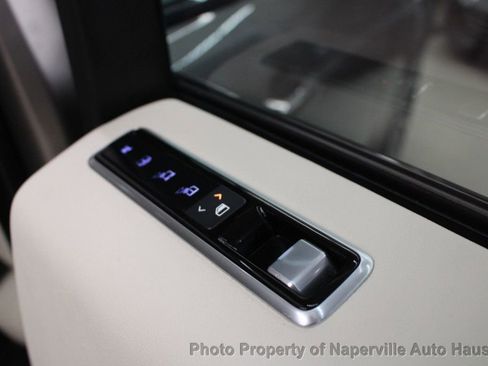 Used 2021 Land Rover Range Rover P525 Westminster Edition image 42