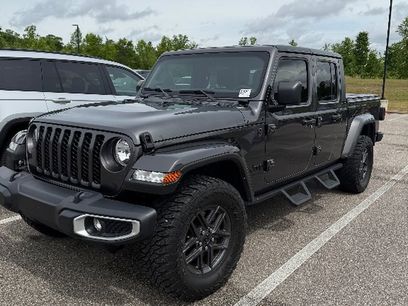 Used 2023 Jeep Gladiator Sport
