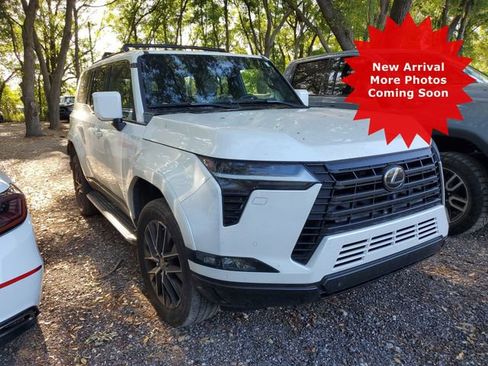 Used 2024 Lexus GX 550 w/ Accessory Package (Z1) image 1