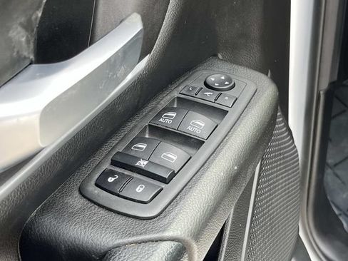 Used 2022 RAM 1500 Big Horn AWD/4WD image 29