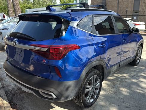 Used 2021 Kia Seltos S FWD image 5