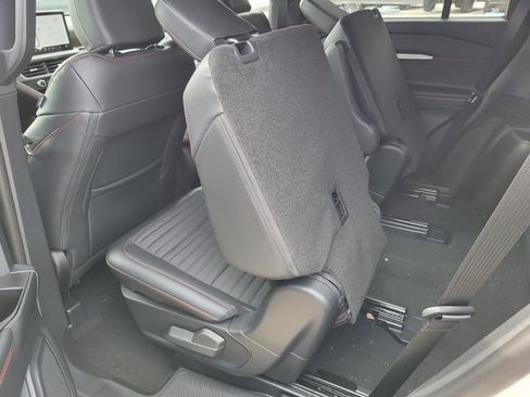 New 2026 Ford Explorer ST-Line w/ ST-Line Street Pack image 6