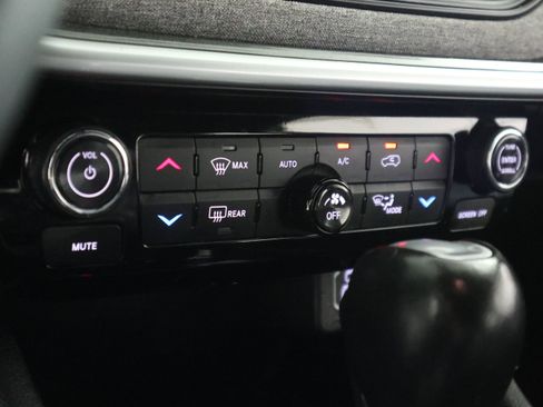 Used 2023 Jeep Compass Latitude w/ Convenience Group image 27