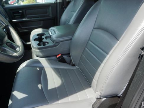 Used 2019 RAM 1500 Express AWD/4WD image 14