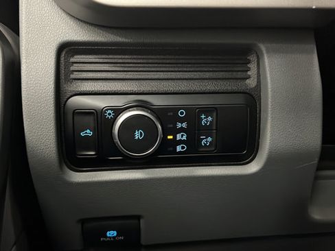Used 2024 Ford F250 XLT AWD/4WD image 29
