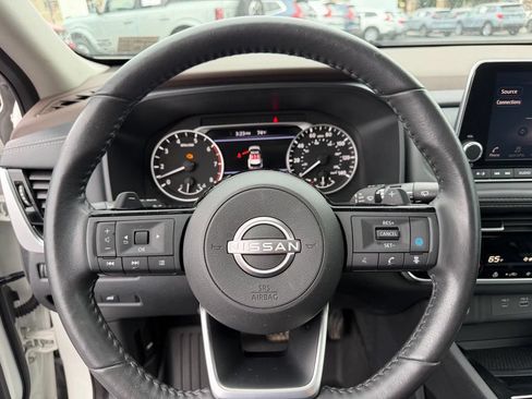 Used 2023 Nissan Rogue SV w/ SV Premium Package AWD/4WD image 12