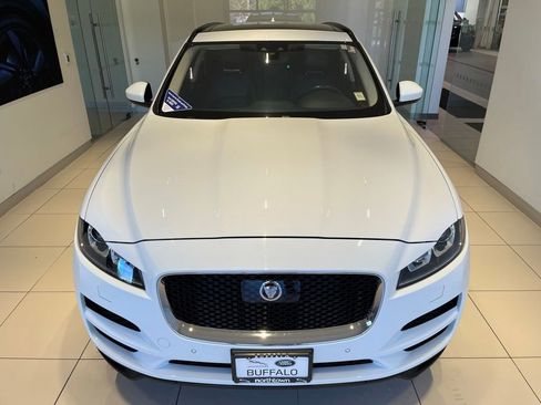 Used 2019 Jaguar F-PACE Premium AWD/4WD image 12