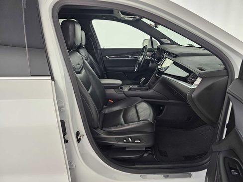 Used 2020 Cadillac XT6 Premium Luxury FWD image 10