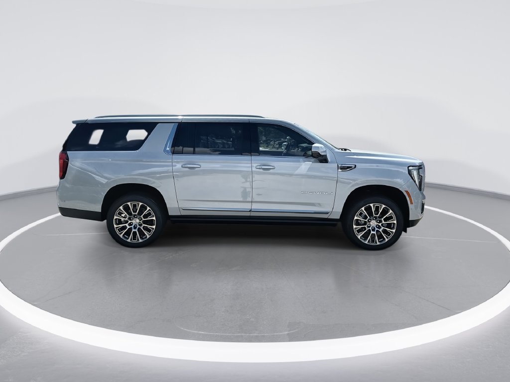 New 2026 GMC Yukon XL Denali w/ Denali Reserve Package AWD/4WD image 9