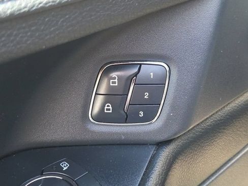 Used 2018 Ford Expedition Max Limited RWD image 25