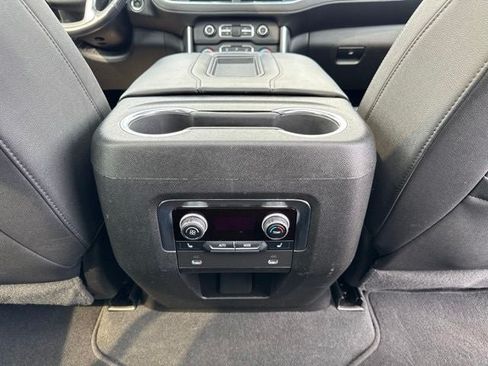 Used 2022 Chevrolet Tahoe Z71 w/ Luxury Package AWD/4WD image 26