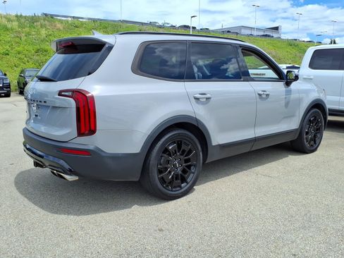 Used 2022 Kia Telluride SX w/ SX Prestige Package AWD/4WD image 5