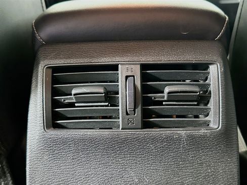 Used 2024 Mitsubishi Outlander SE image 28