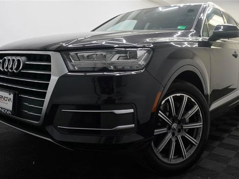 Used 2018 Audi Q7 3.0T Premium Plus w/ Premium Plus Package AWD/4WD image 2