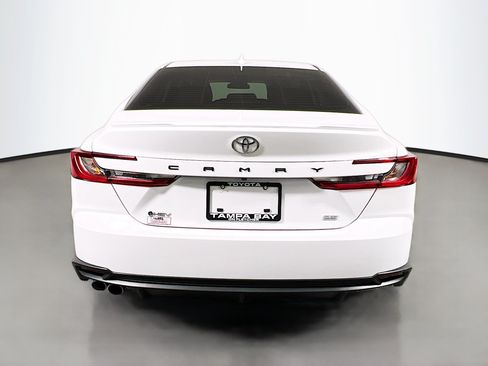 Used 2026 Toyota Camry SE FWD image 6