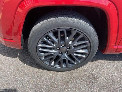 Certified 2022 Jeep Compass Limited image 13
