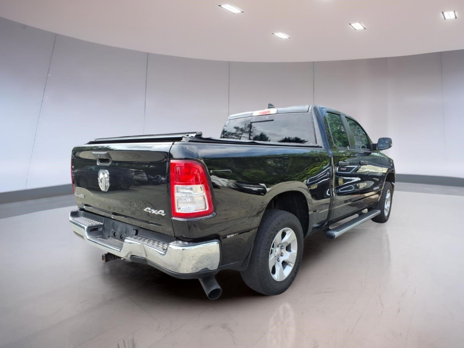 Used 2023 RAM 1500 Big Horn AWD/4WD image 4