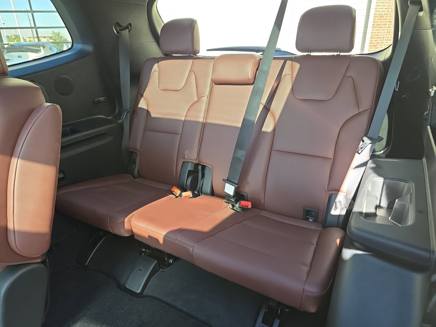 Used 2024 Kia Telluride SX Prestige w/ Towing Package AWD/4WD image 24
