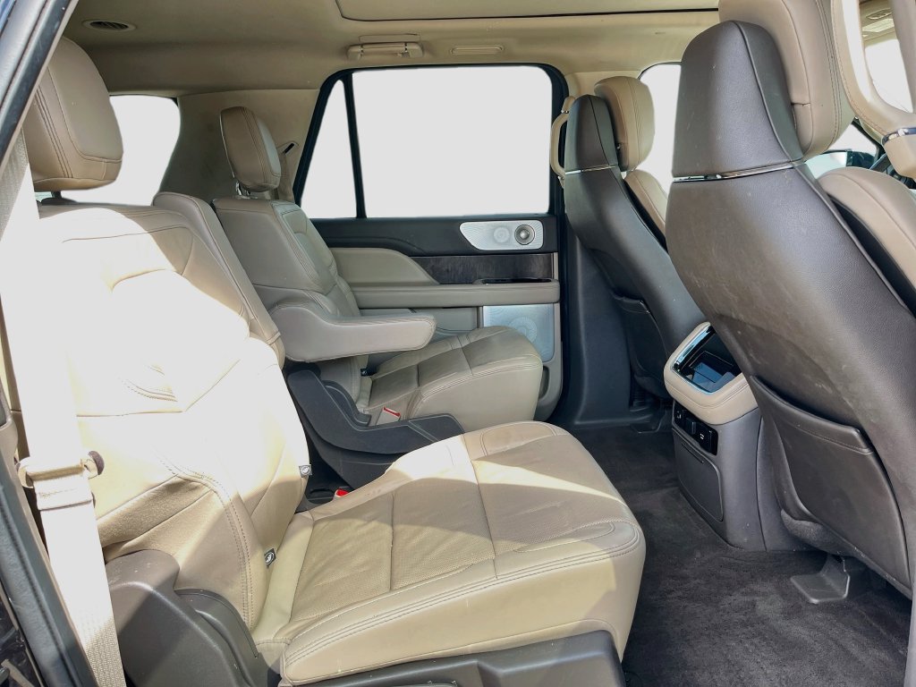 Used 2022 Lincoln Navigator L Reserve AWD/4WD image 31