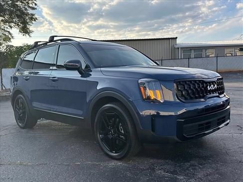 Used 2024 Kia Telluride EX X-Line AWD/4WD image 2