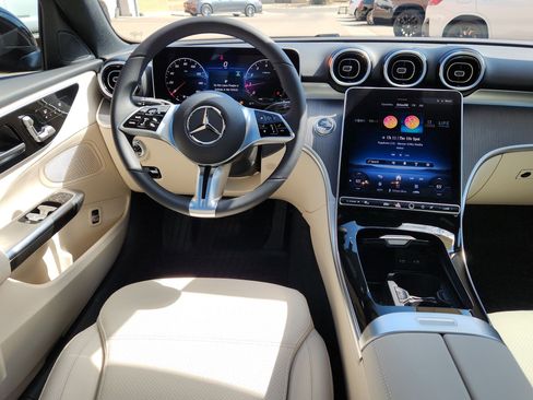 New 2025 Mercedes-Benz C 300 Sedan image 14