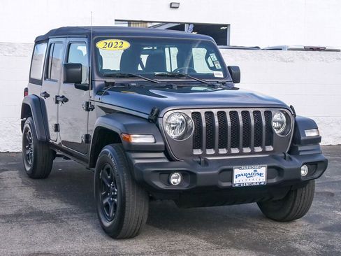 Used 2022 Jeep Wrangler Unlimited Sport AWD/4WD image 3