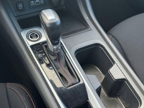 Used 2025 Nissan Sentra SR w/ Trunk Package image 27