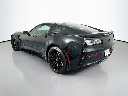 Used 2015 Chevrolet Corvette Z06 w/ 2LZ Preferred Equipment Group RWD image 3