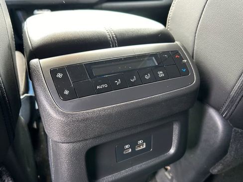Certified 2023 Nissan Pathfinder SL w/ Black Appearance Package AWD/4WD image 23