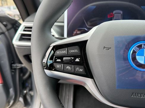 New 2026 BMW i4 eDrive40 w/ Parking Assistance Package RWD image 25