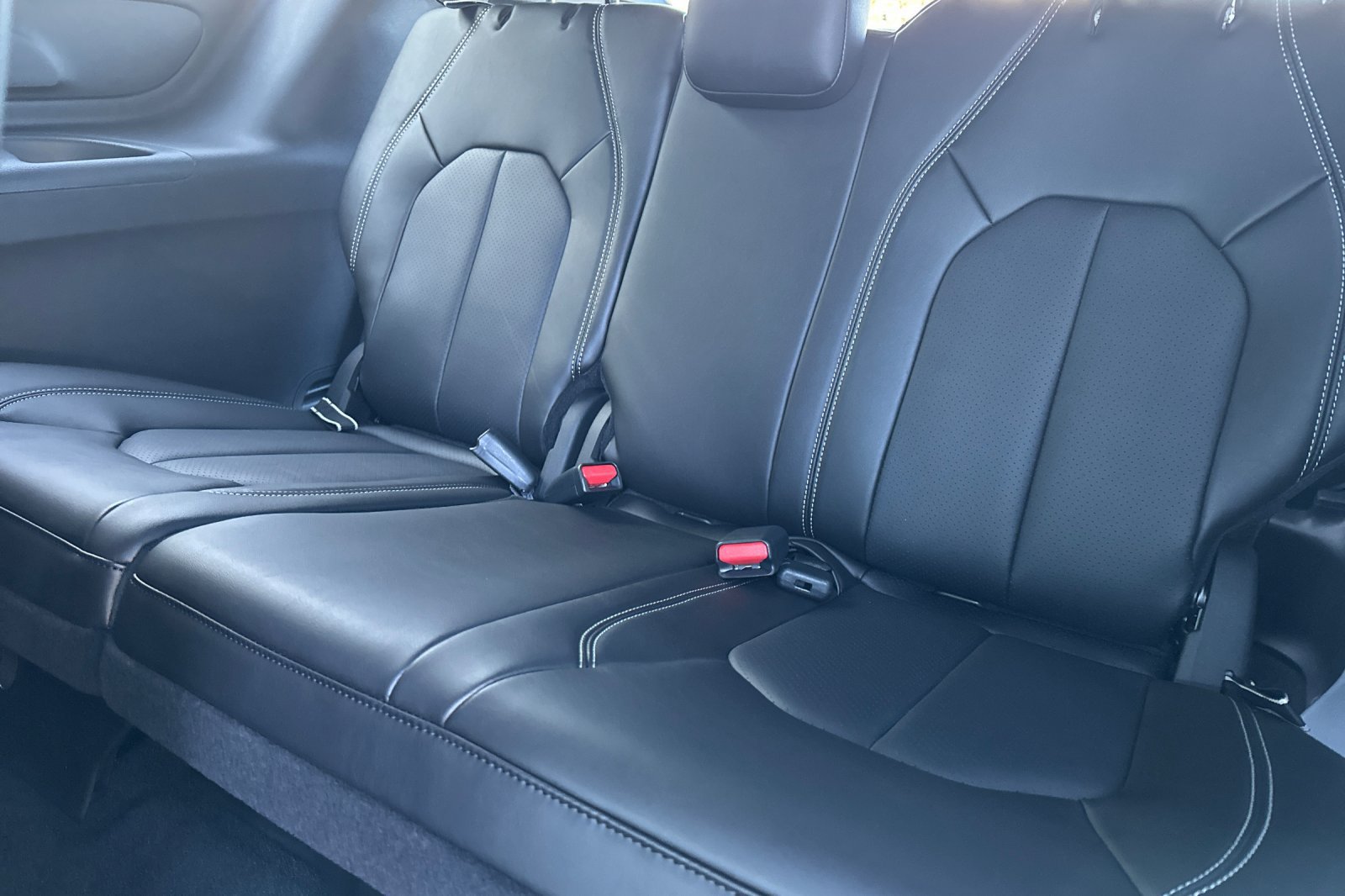 New 2026 Chrysler Pacifica Select w/ S Appearance Package FWD image 15