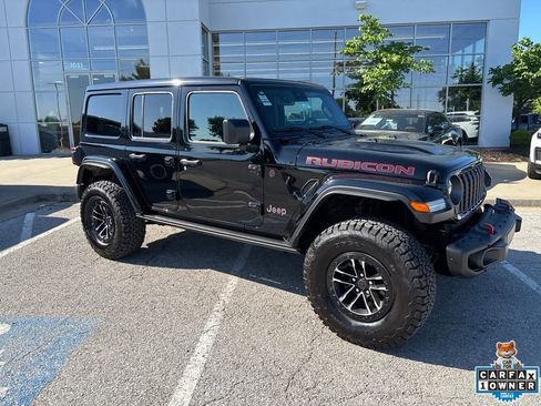 Used 2025 Jeep Wrangler Unlimited Rubicon AWD/4WD image 31