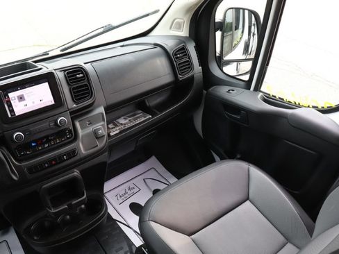 Used 2024 RAM ProMaster 2500 FWD image 14