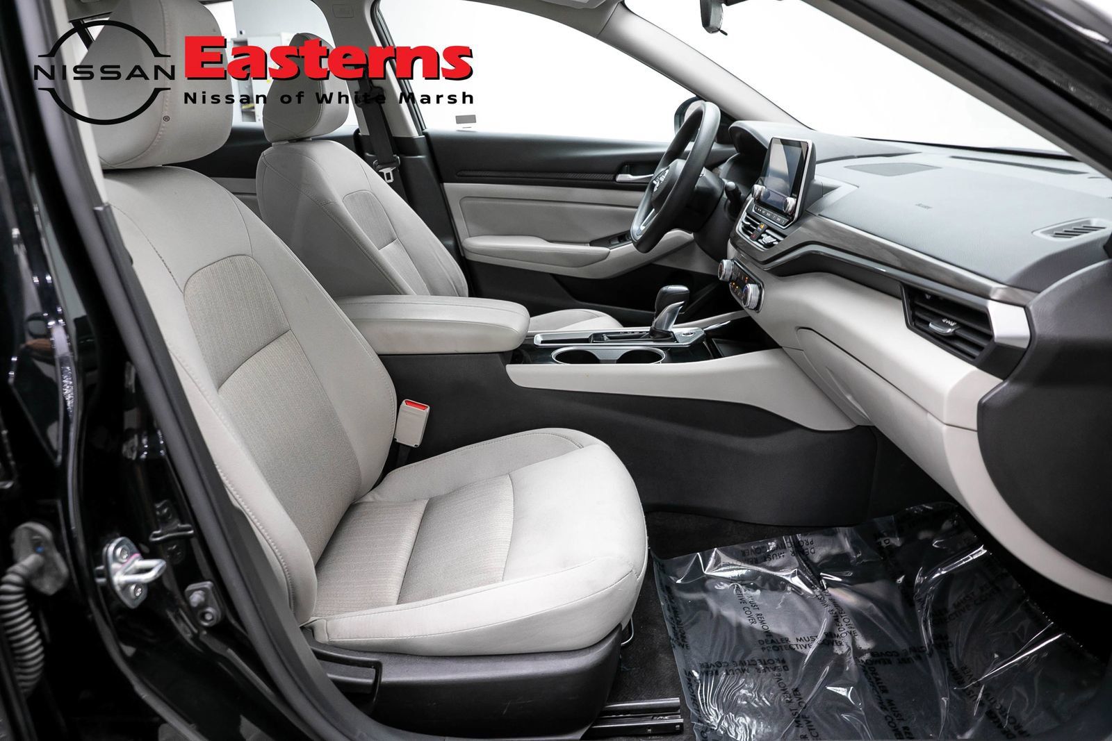 Used 2024 Nissan Altima 2.5 SV FWD image 23