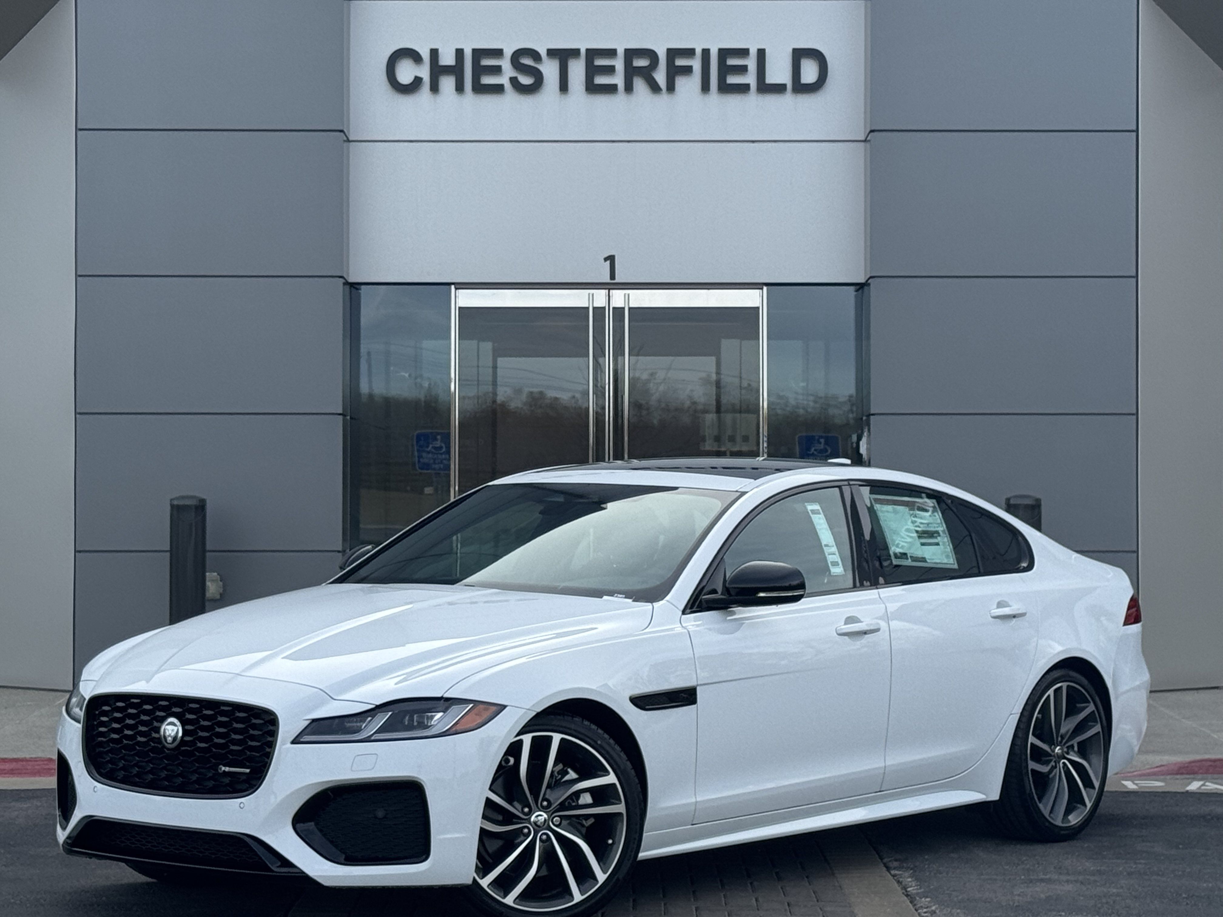 Used 2024 Jaguar XF R-Dynamic SE AWD/4WD image 1