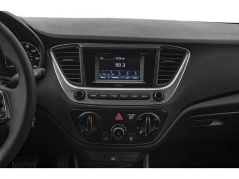 Used 2019 Hyundai Accent SE FWD image 13