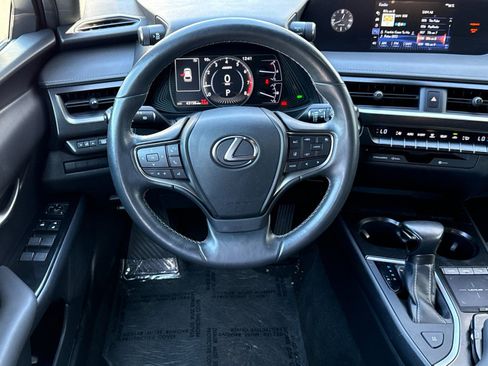 Used 2019 Lexus UX 200 w/ Accessory Package image 12