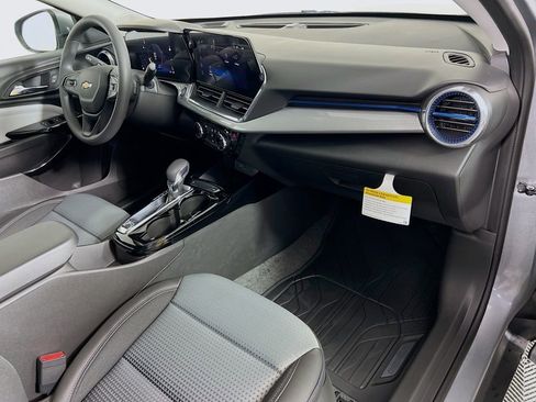 New 2026 Chevrolet Trax LT image 26