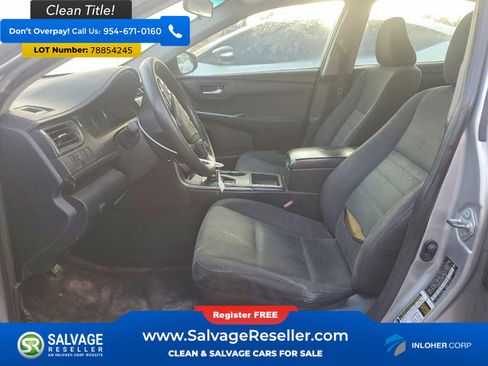 Used 2016 Toyota Camry LE image 4