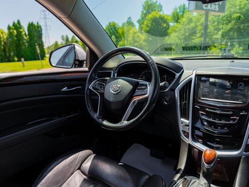 Used 2015 Cadillac SRX Luxury w/ Driver Awareness Package image 22