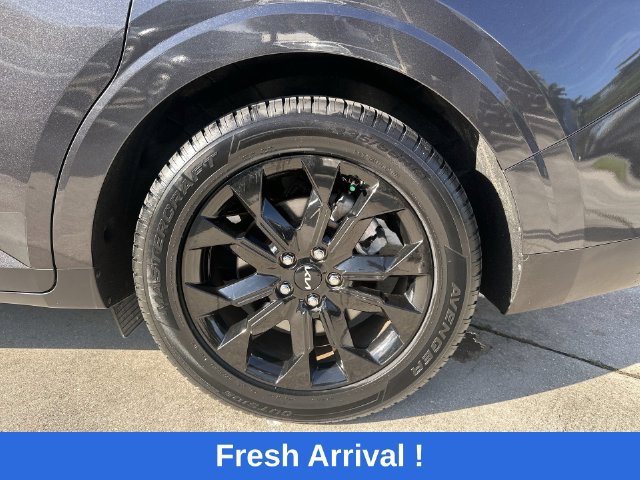 Used 2024 Kia Carnival SX Prestige FWD image 11