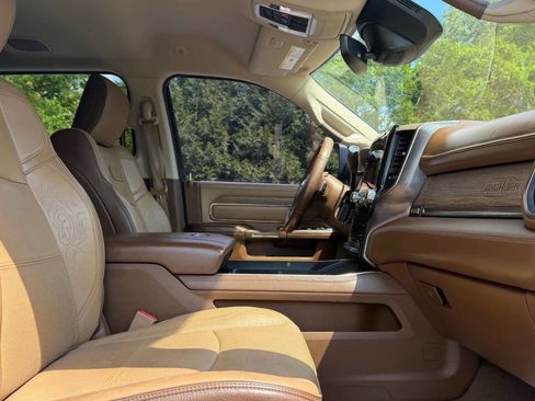 Used 2020 RAM 2500 Limited AWD/4WD image 32
