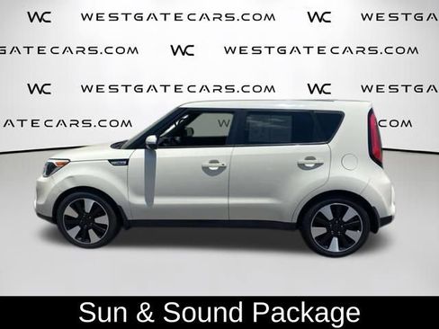 Used 2015 Kia Soul ! w/ Sun & Sound Package FWD image 4